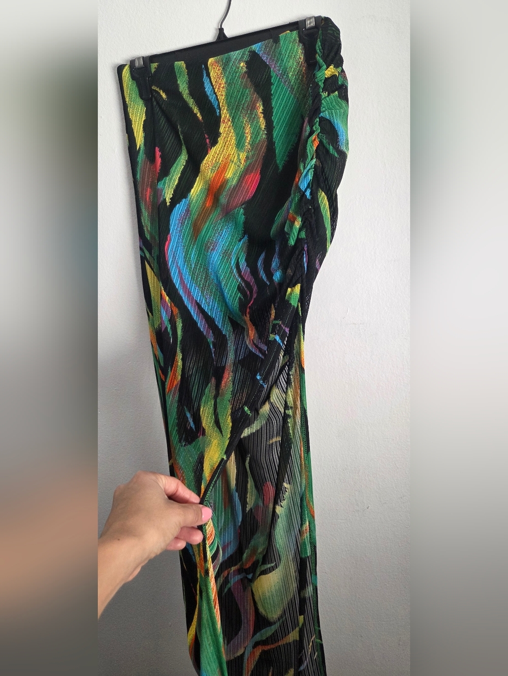 Multi-Color Abstract Print Maxi Skirt - Picture 3 of 8